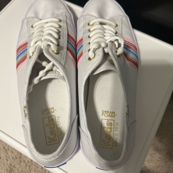 Keds Classic White Canvas Sneakers - Picture 6 of 11
